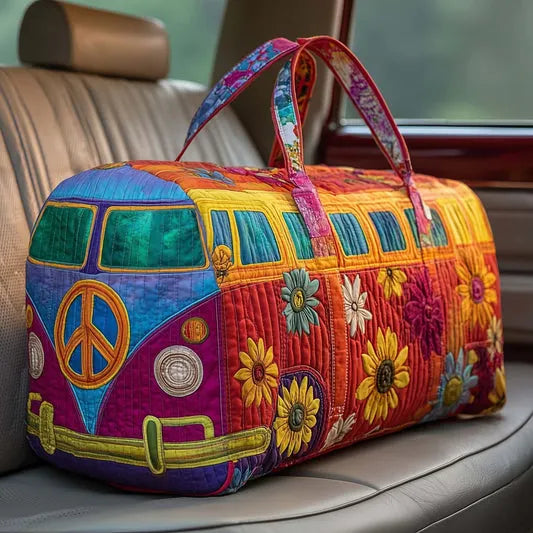 RetroBloom – Gesteppte Reisetasche mit Vintage Wohnmobil Motiv