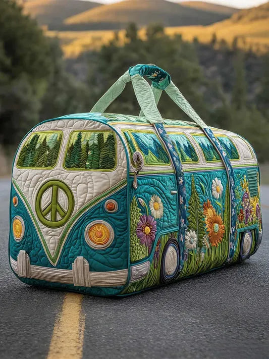 RetroBloom – Gesteppte Reisetasche mit Vintage Wohnmobil Motiv