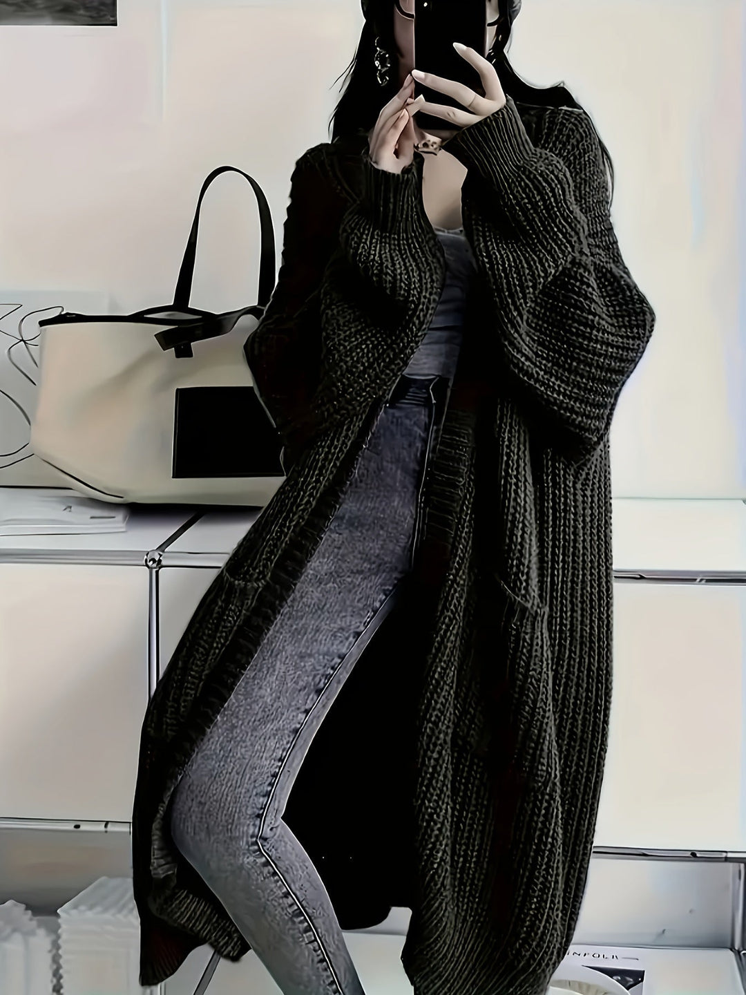 Ludivine  – Jacke Mit Blumenstickerei Knopfleiste Und Rüschen Am Saum