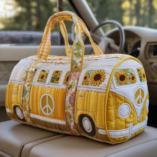 RetroBloom – Gesteppte Reisetasche mit Vintage Wohnmobil Motiv