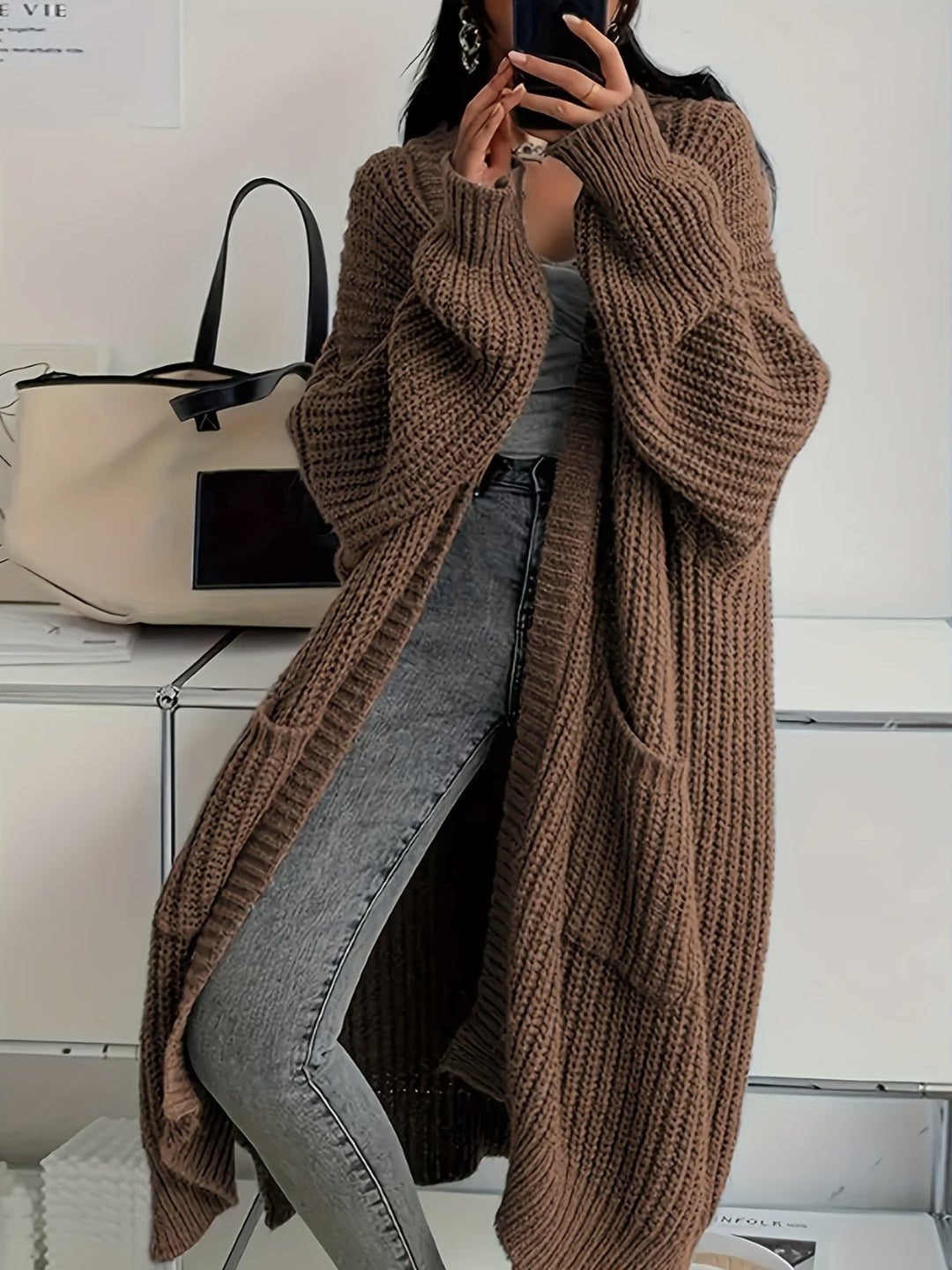 Ludivine  – Jacke Mit Blumenstickerei Knopfleiste Und Rüschen Am Saum