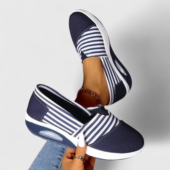 Onora - Gestreifte Slipper