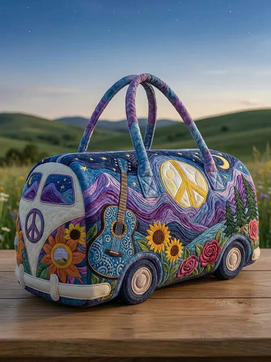 RetroBloom – Gesteppte Reisetasche mit Vintage Wohnmobil Motiv