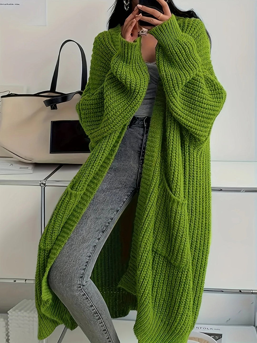 Ludivine  – Jacke Mit Blumenstickerei Knopfleiste Und Rüschen Am Saum