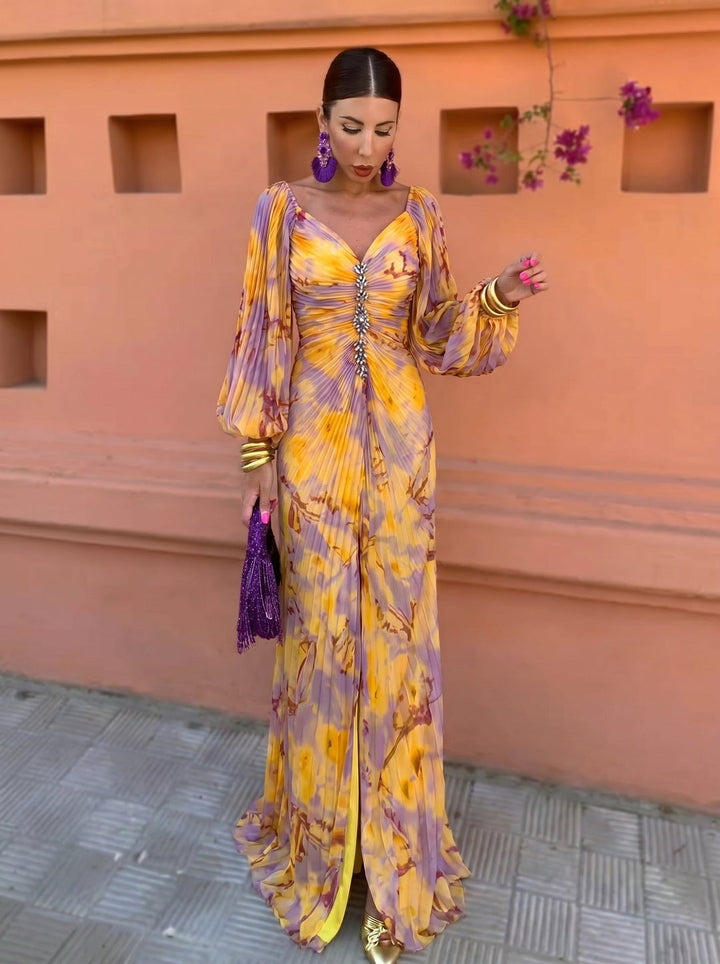 Calvillo – Langärmliges Maxikleid mit Plissee und Blumenmuster