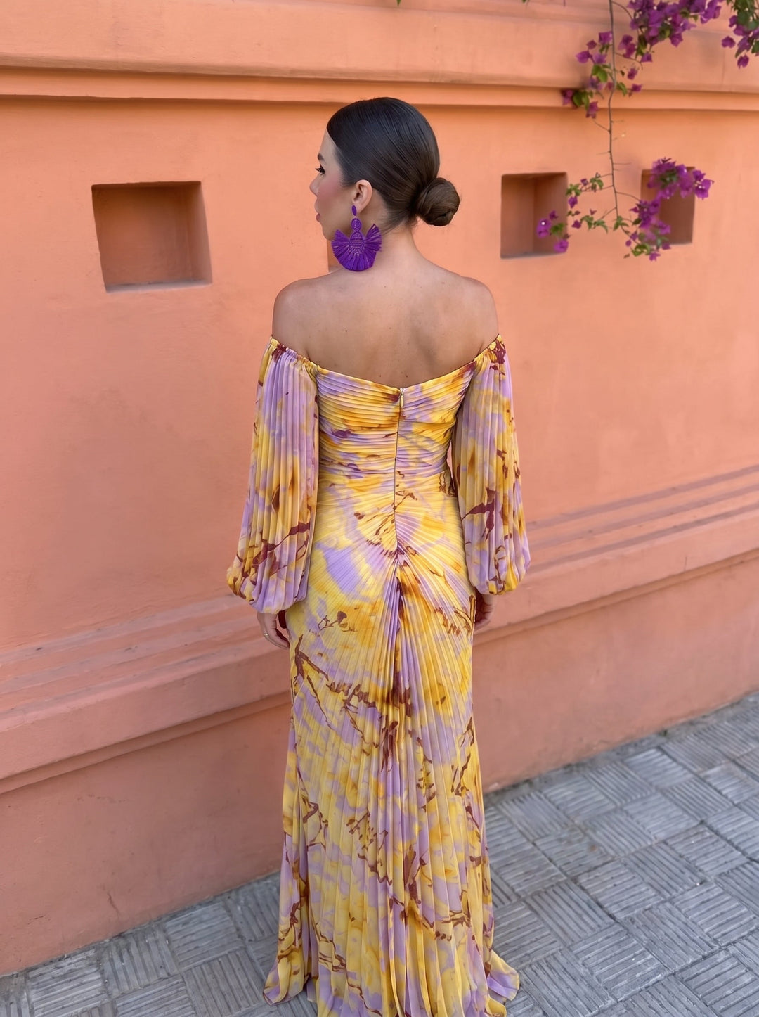 Calvillo – Langärmliges Maxikleid mit Plissee und Blumenmuster