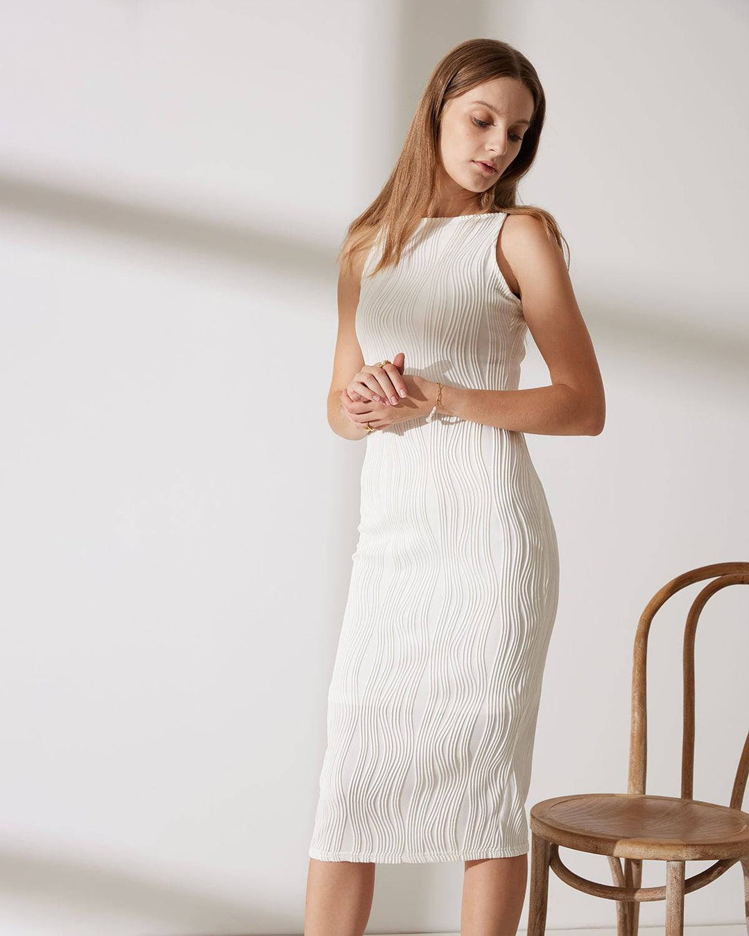 Simonen – Ärmelloses Perlenwelle Midi-Kleid