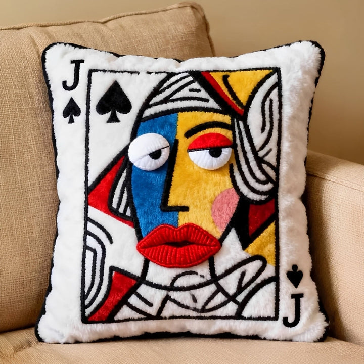 CrownPillow – Plüschkissen In Spatenform